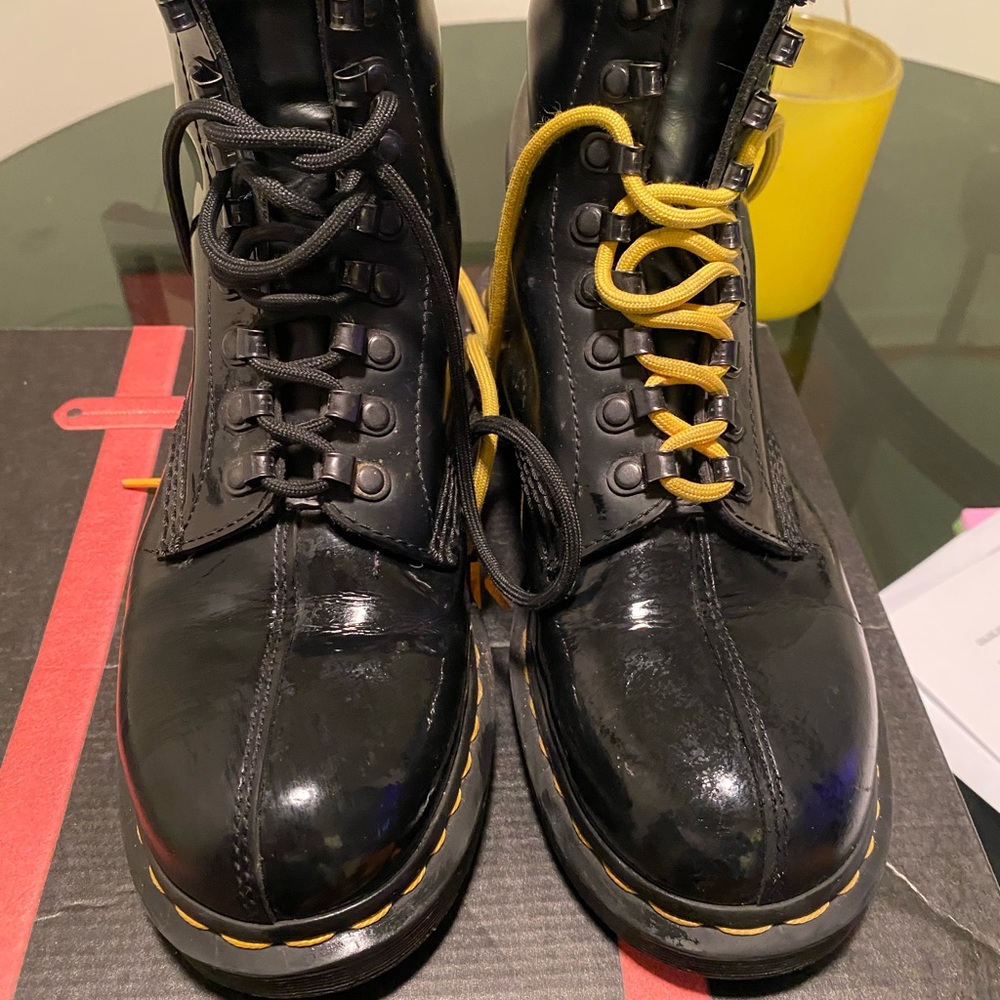 Pleasure dr. Marten collab. Boots